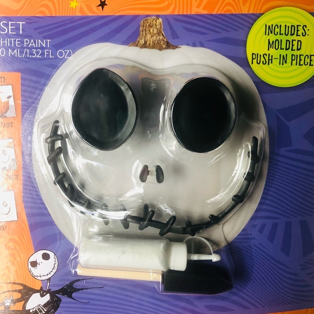 JS Pumpkin Decorating Kit - Picture 2 of 10